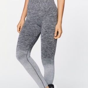 Lululemon Under Wunder Leggings
